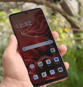 Motorola G35 Review: Display-TechX7